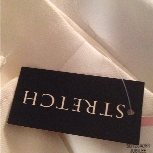 Suit. Size 10. High end. This is a class act fabric is like no other. - Picture 4 of 8